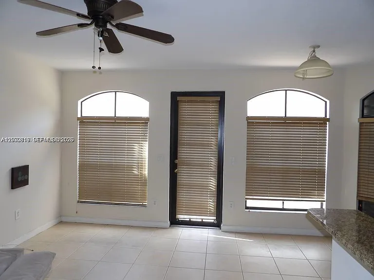 10315 NW 30th Ter #10315 — Photo 2