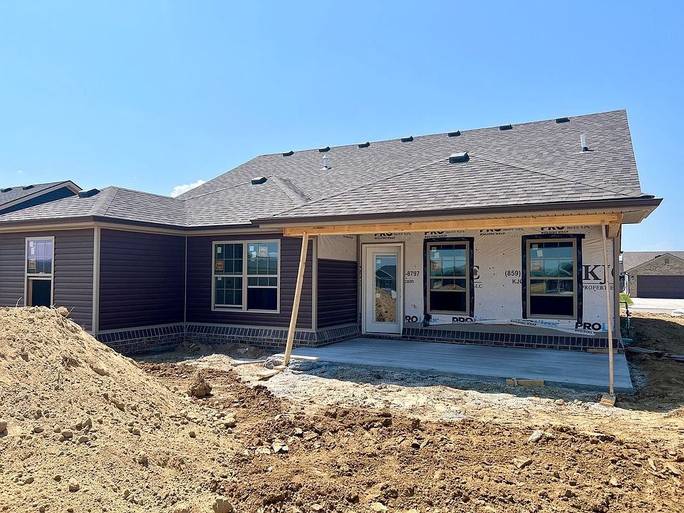 2nd image of 169 Stillwater Dr
