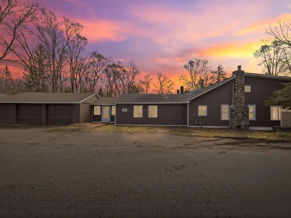 1589 Racine Ave S, Lakeland, MN 55043