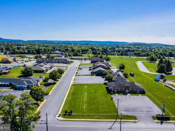 Stouffer Ave, Chambersburg, PA 17201