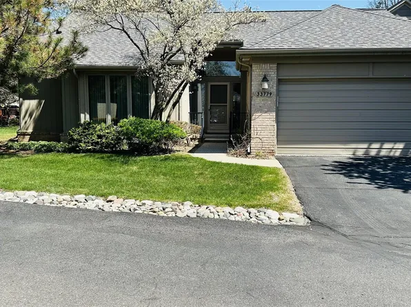33779 Vista Dr, Farmington, MI 48331