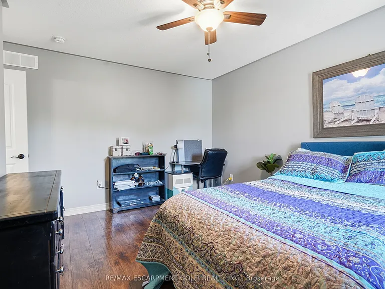 379 Michael Dr — Photo 11