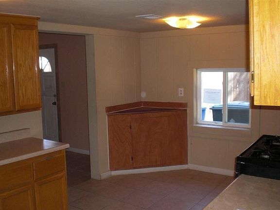 5th image of 531 Bowman Ave