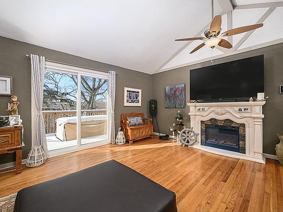 2nd image of 507 Lake Forest Dr