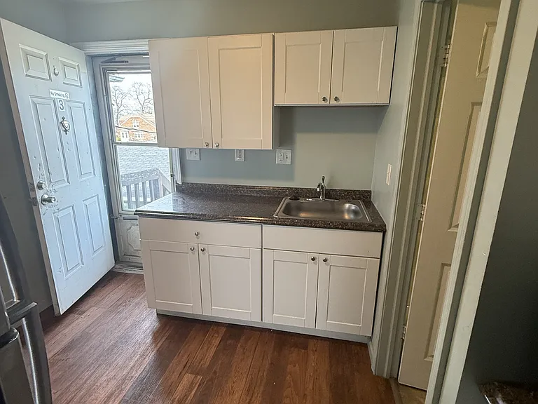 1308 Hanford Ave — Photo 22