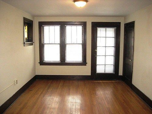 4th image of 1015 Art Hill Pl