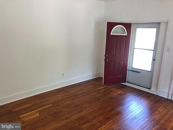 3rd image of 1319 Old Black Horse Pike