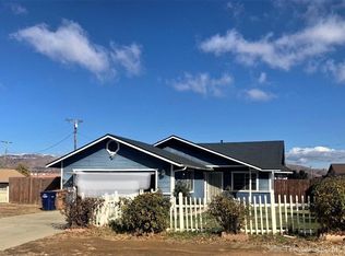 21510 Circle Dr, Tehachapi, CA 93561