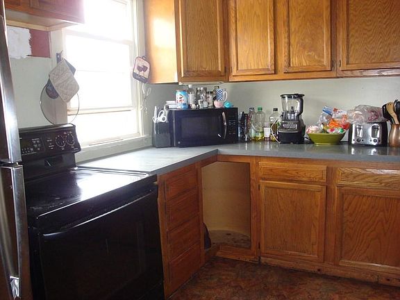4th image of 441 W Union St