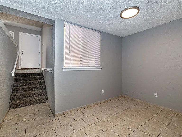 Cimarron Apartments — Photo 118