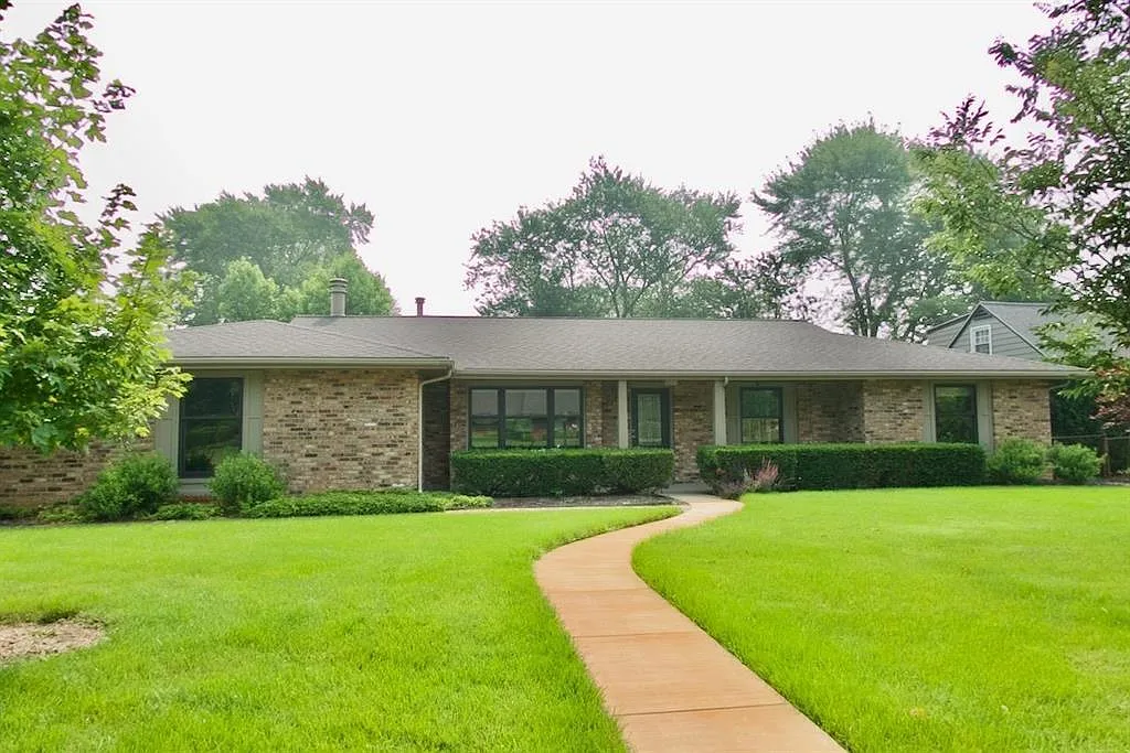1106 N Shellbark Rd photo 1