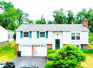 186 Sylvania Dr, Pittsburgh, PA 15236