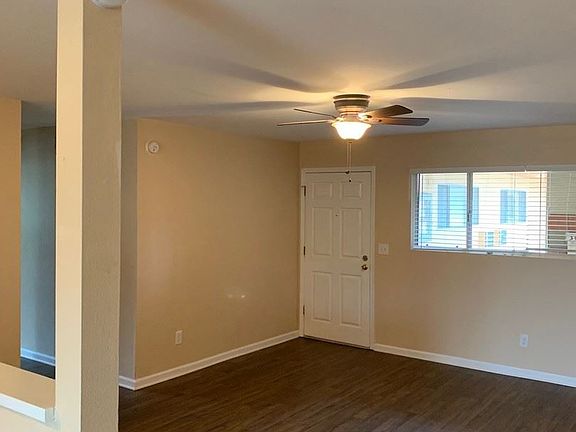 5th image of 8211 Vincetta Dr APT 25