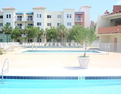 5th image of 11060 SW 196th St APT 508
