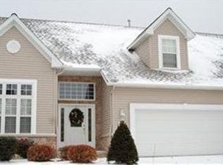 30104 Shadow Creek Dr #16, Westlake, OH 44145