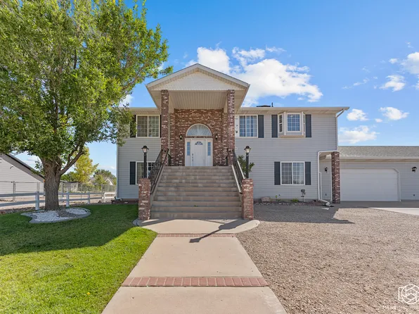 4498 N Old Scout Trl, Enoch, UT 84721