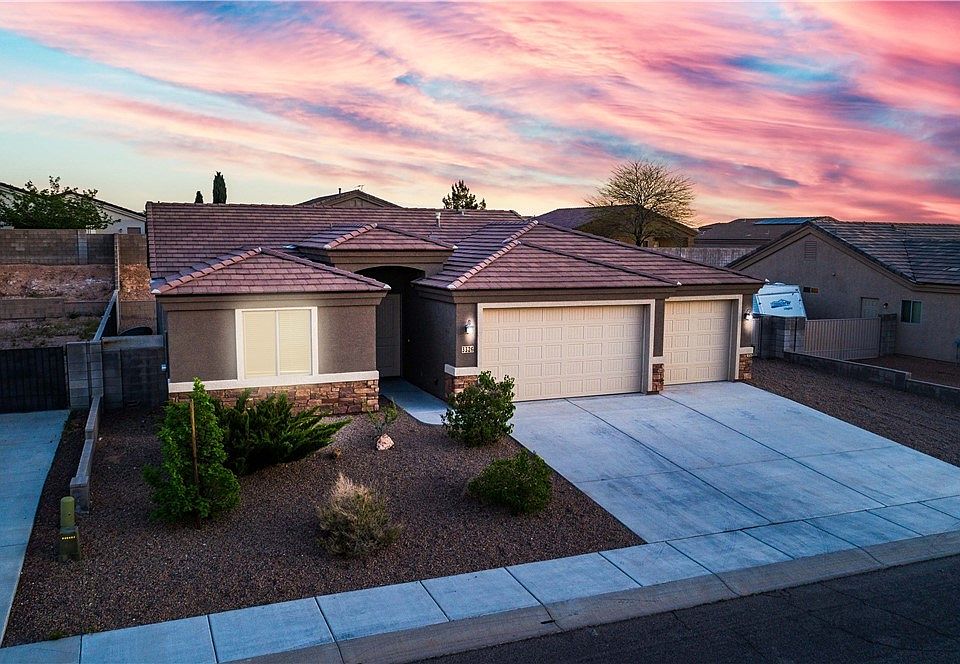 1st image of 3326 Laramie Avenue