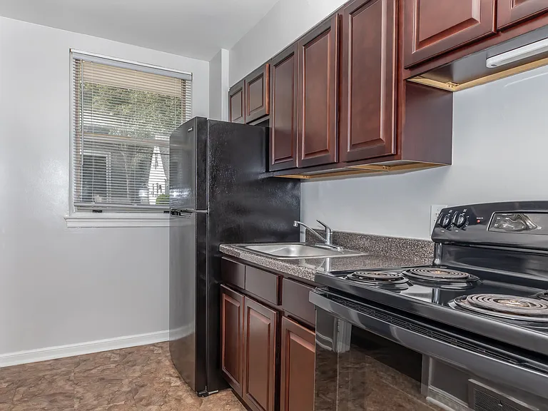 Glen Park Townhomes — Photo 47