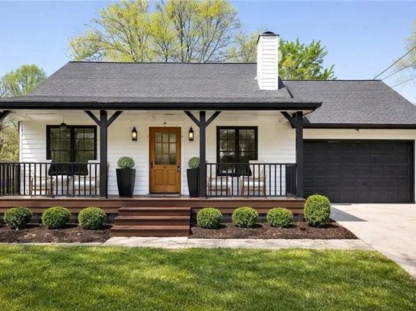 5145 Paisley Ct NW, Lilburn, GA 30047