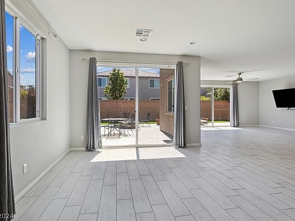 4th image of 6469 Ansonia Ct