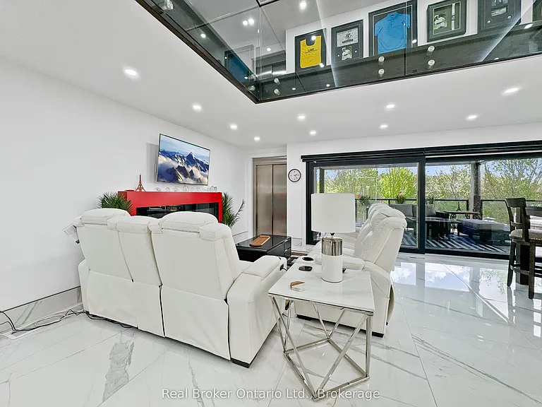 19 Zavarella Ct — Photo 9