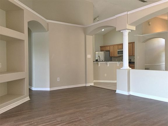 3rd image of 12606 Winfield Scott Blvd