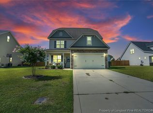 304 Rossendale Dr, Hope Mills, NC 28348