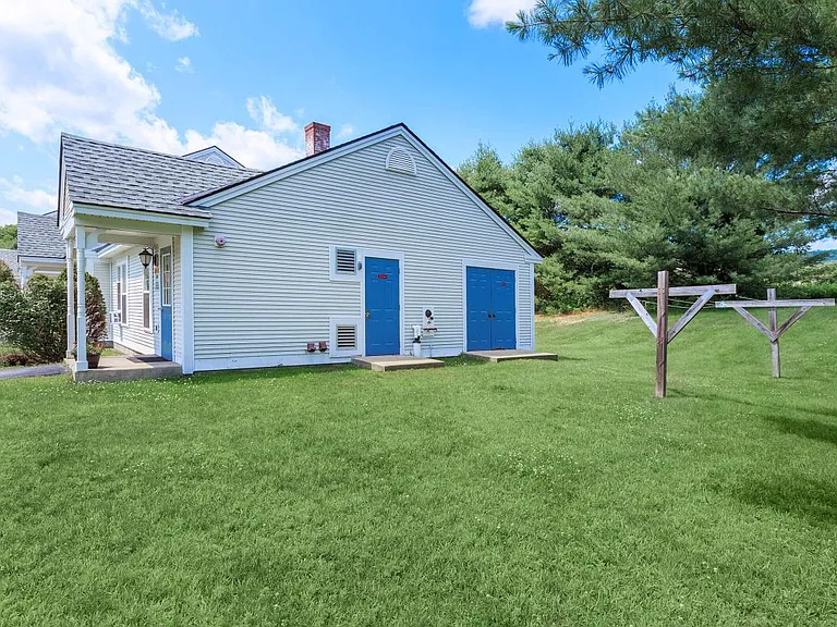 125 Meadow Ln — Photo 14