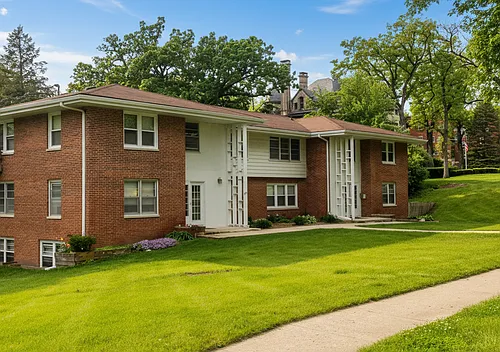 4100 Grand Ave Photo 1