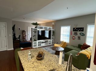 37 Prospect St, Milford, CT 06460