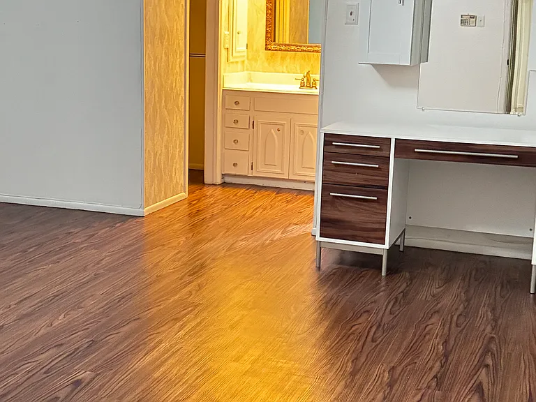 10919 Whisper Rdg — Photo 16