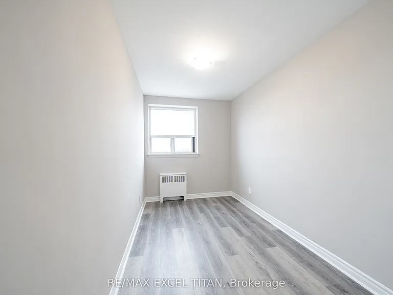 468 Ottawa St N #739D — Photo 5