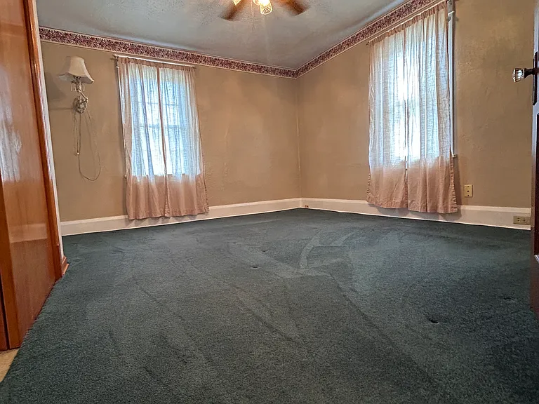 1940 Manhattan Ave — Photo 21