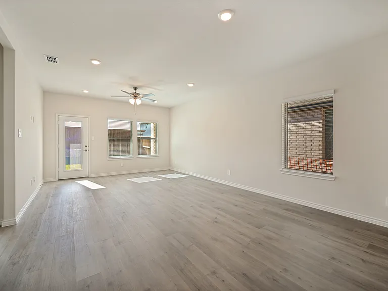 4321 Croton Spring Trl — Photo 5