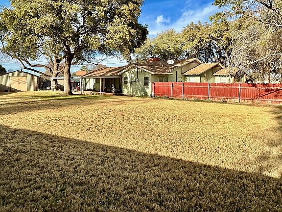 3rd image of 1605 Santa Fe Ave
