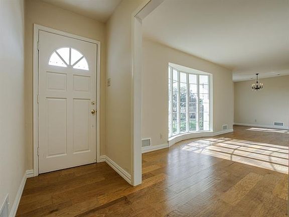 4th image of 9411 Lanshire Dr
