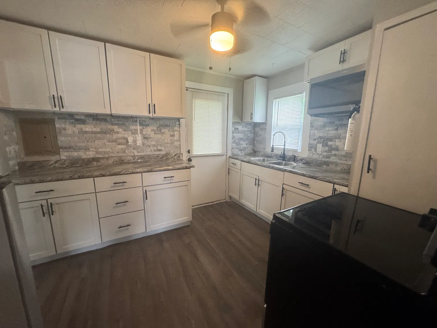 3 bed, 622 sqft, $950 — Photo 4