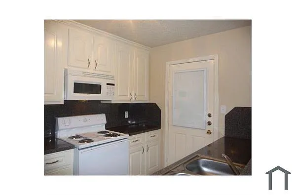 Building Photo - 5615 Markwood Ln