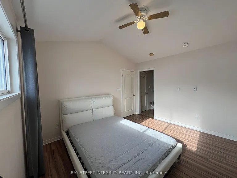 1339 Pinegrove Rd #2 — Photo 11