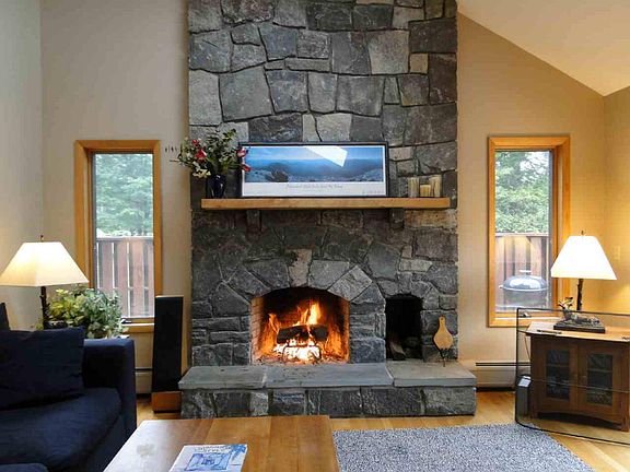 3rd image of 825 Atateka Dr