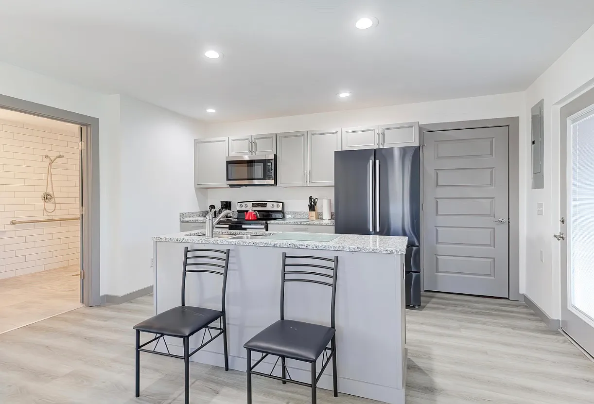 Studio, 650 sqft, $1,500 — Photo 1