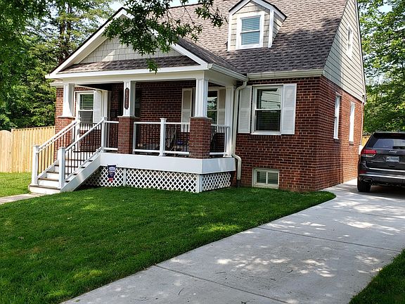 3rd image of 2317 N Evergreen St