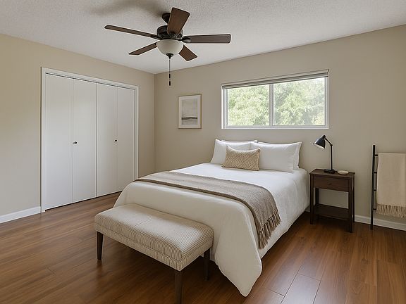 2nd image of 2476 N Beachwood Dr #4