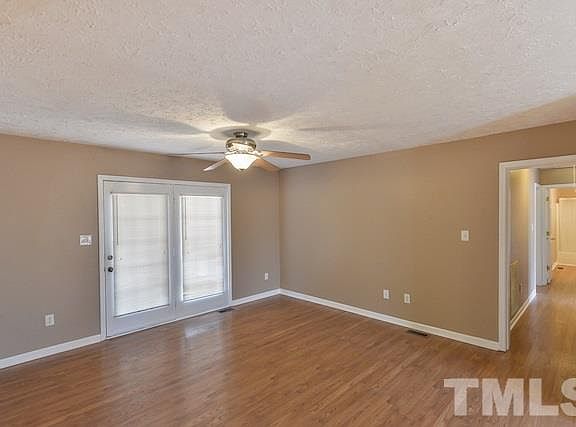 2nd image of 4412 Buddy Ln