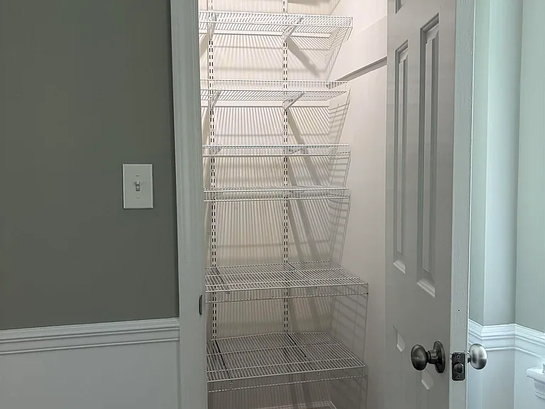 6877 Briarwood Dr — Photo 16