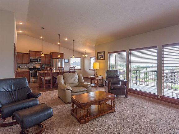 5th image of 8606 E Black Oak Ln
