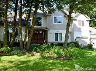 2580 Christian Dr, Chaska, MN 55318