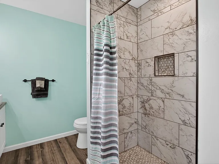 135 Swallow Dr — Photo 34