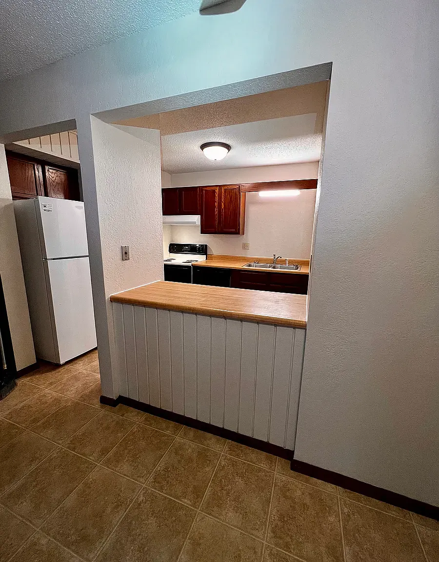 2 bed, 850 sqft, $895 — Photo 3