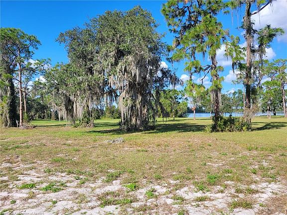 3rd image of 4056 Camp Shore Dr